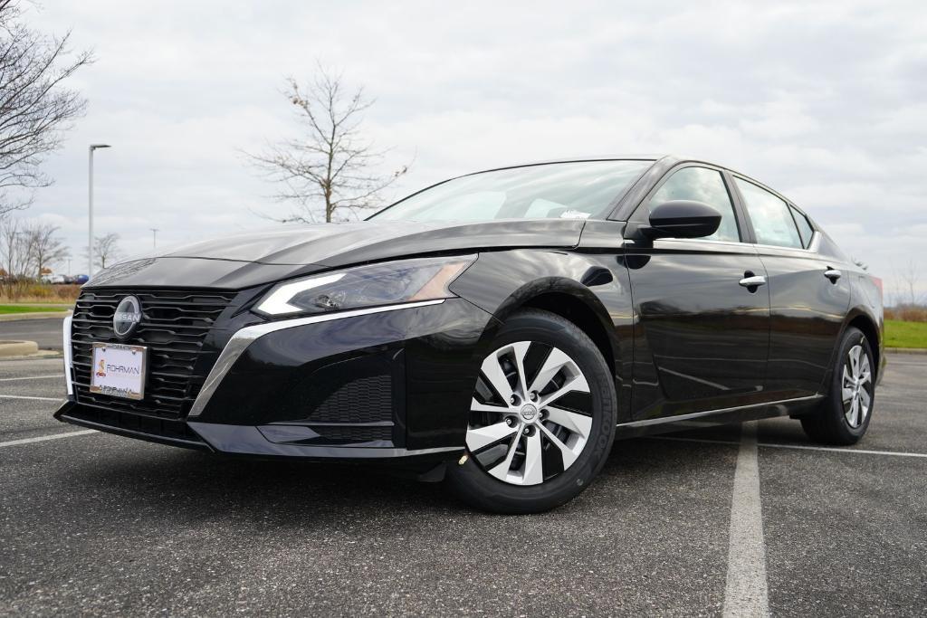 new 2025 Nissan Altima car, priced at $20,921