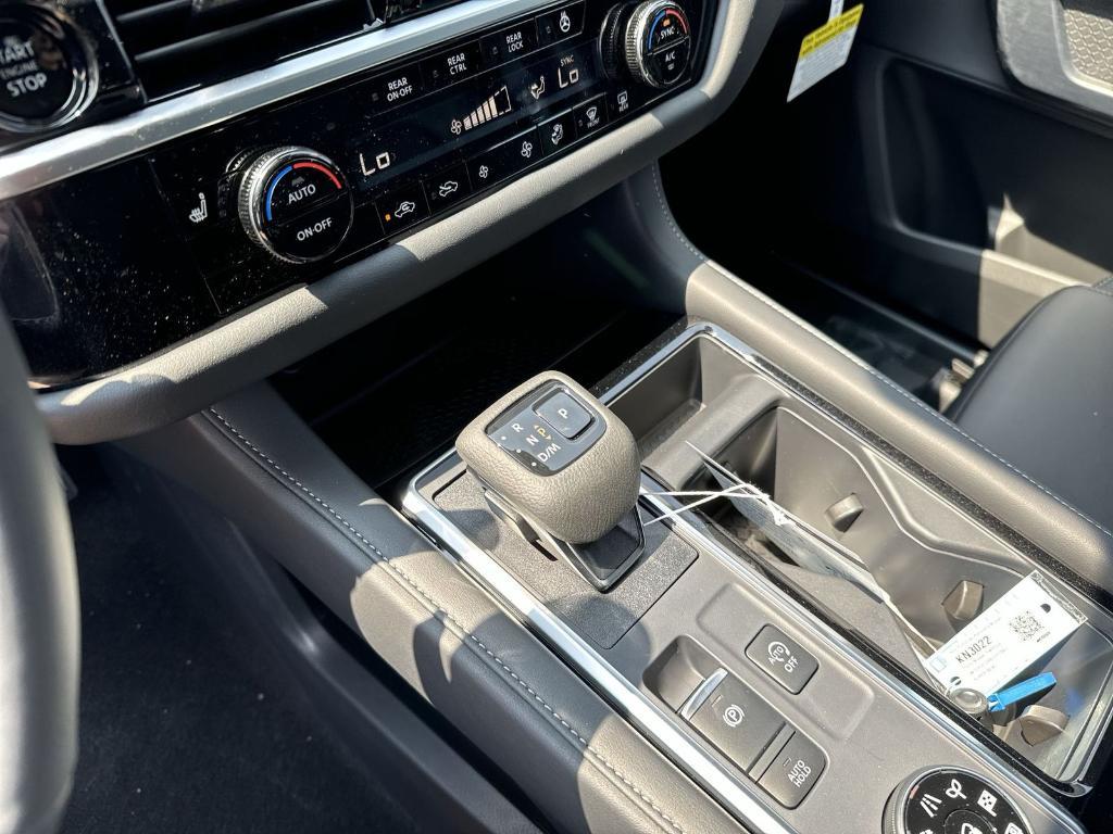 new 2025 Nissan Pathfinder car, priced at $44,014