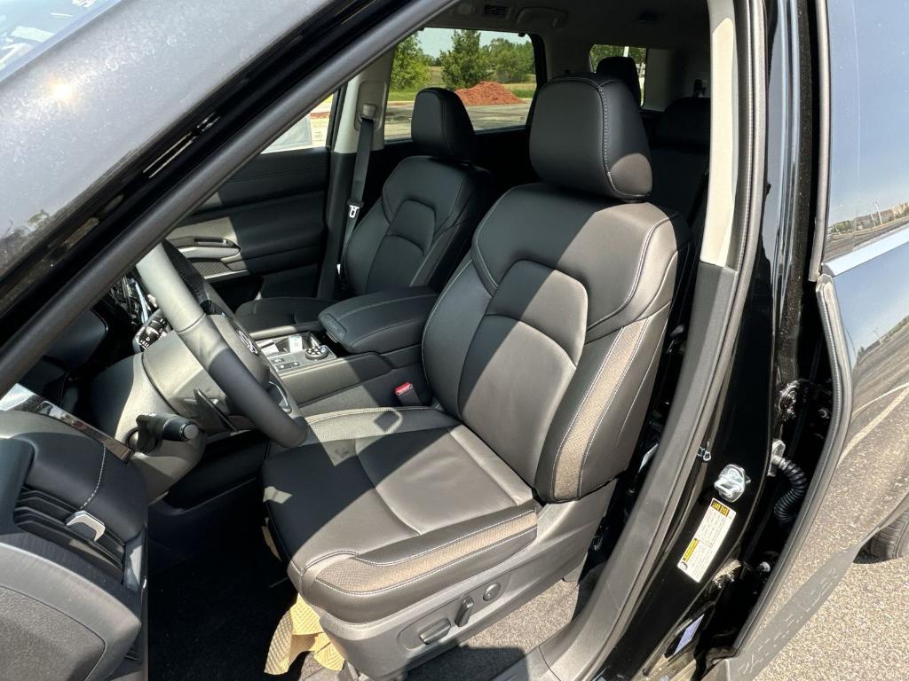 new 2025 Nissan Pathfinder car, priced at $35,135