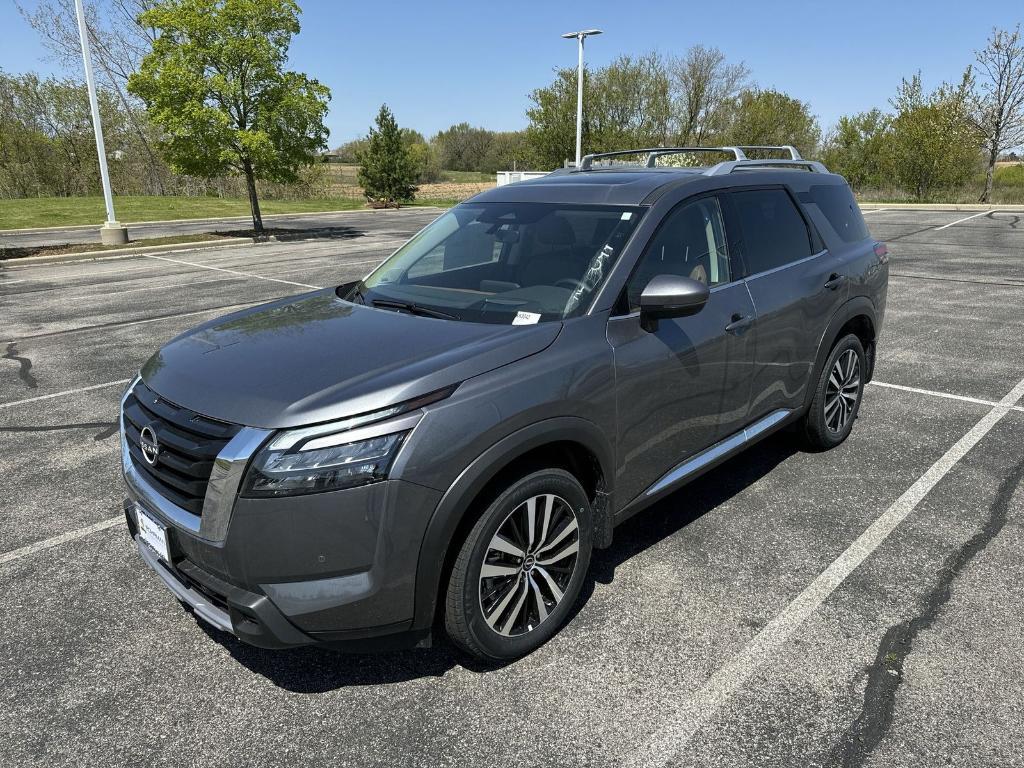 new 2025 Nissan Pathfinder car, priced at $44,666