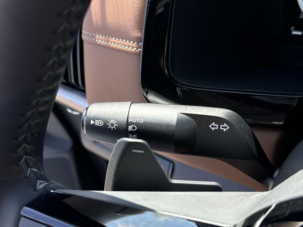 new 2025 Nissan Pathfinder car, priced at $44,666