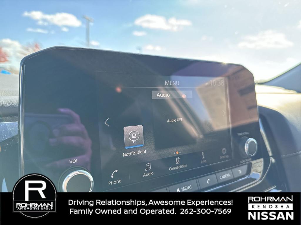 new 2025 Nissan Pathfinder car, priced at $33,225