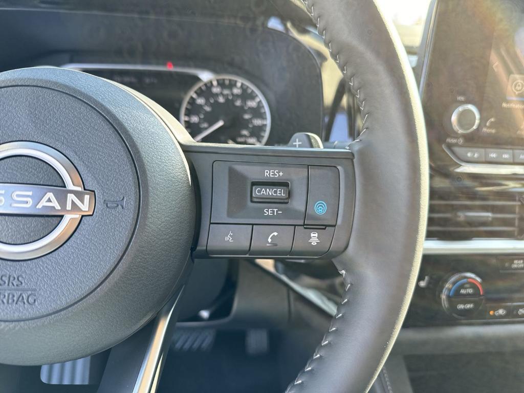 new 2025 Nissan Pathfinder car, priced at $33,225