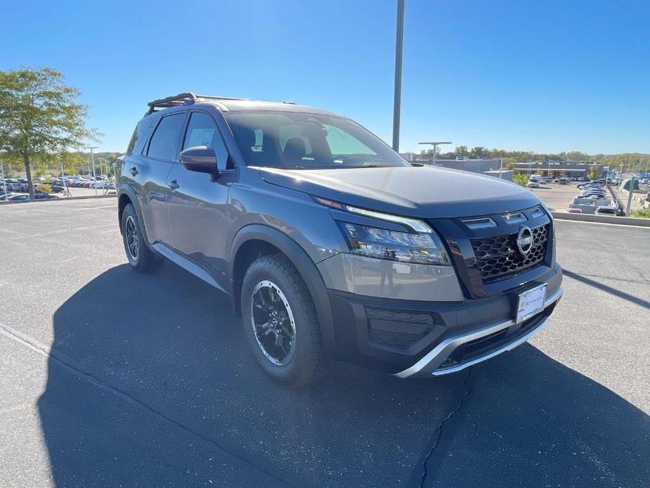 new 2024 Nissan Pathfinder car, priced at $36,598