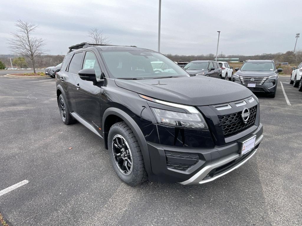 new 2025 Nissan Pathfinder car, priced at $40,236