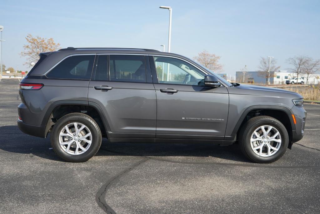 used 2022 Jeep Grand Cherokee car, priced at $27,777