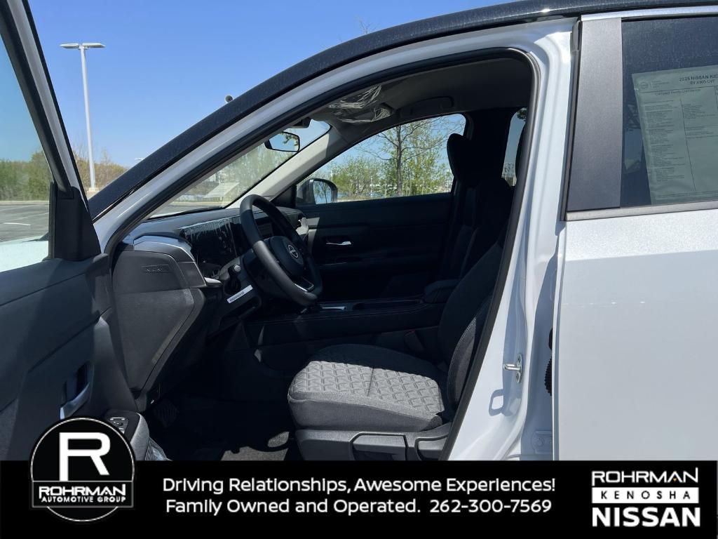 new 2025 Nissan Kicks car, priced at $24,888