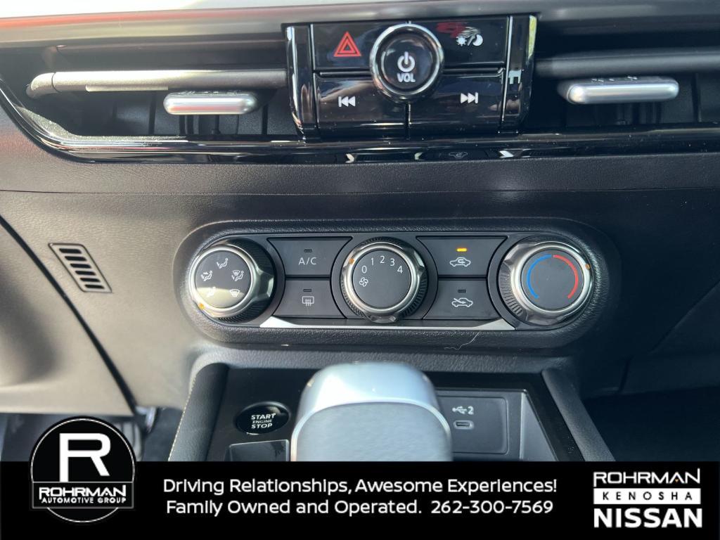 new 2025 Nissan Kicks car, priced at $24,888
