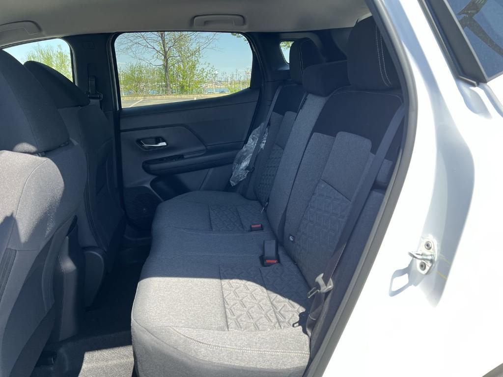 new 2025 Nissan Kicks car, priced at $28,625