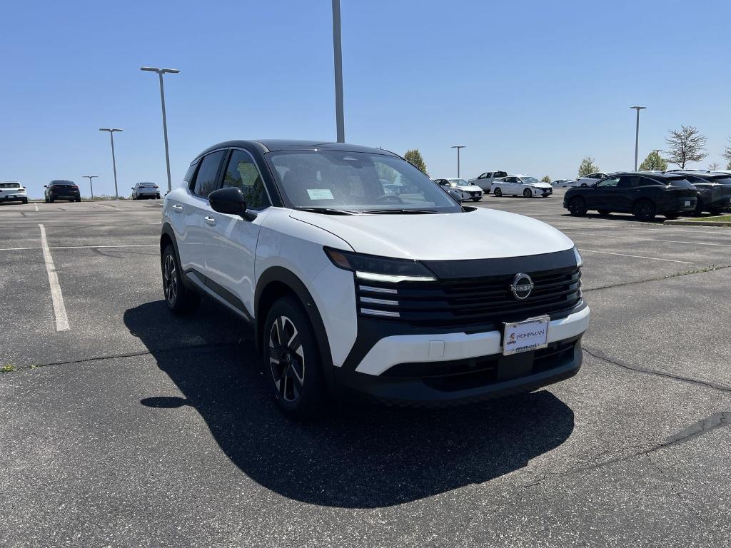 new 2025 Nissan Kicks car, priced at $28,625
