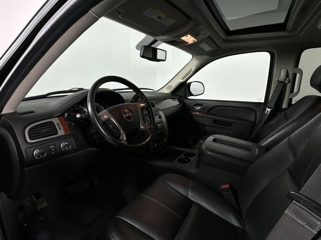 used 2014 GMC Yukon XL car, priced at $14,250