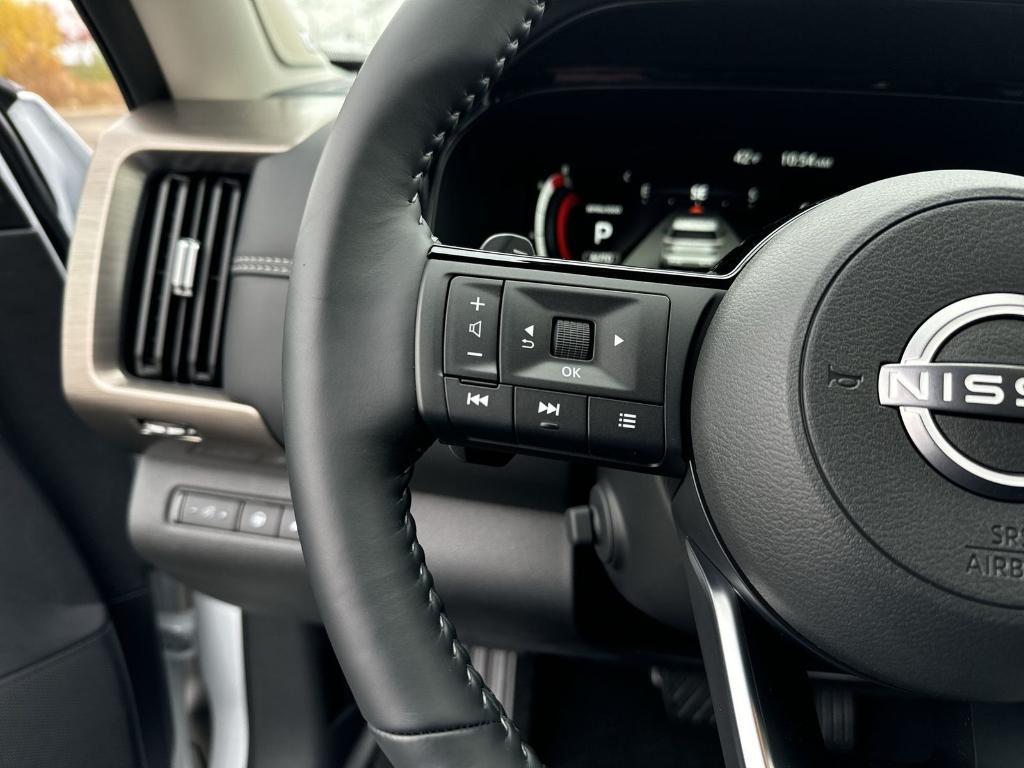new 2025 Nissan Pathfinder car, priced at $44,131