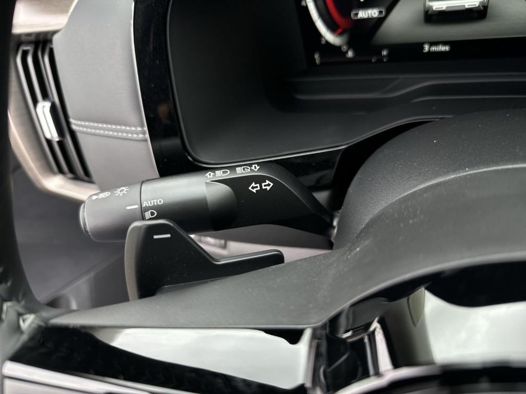 new 2025 Nissan Pathfinder car, priced at $44,131