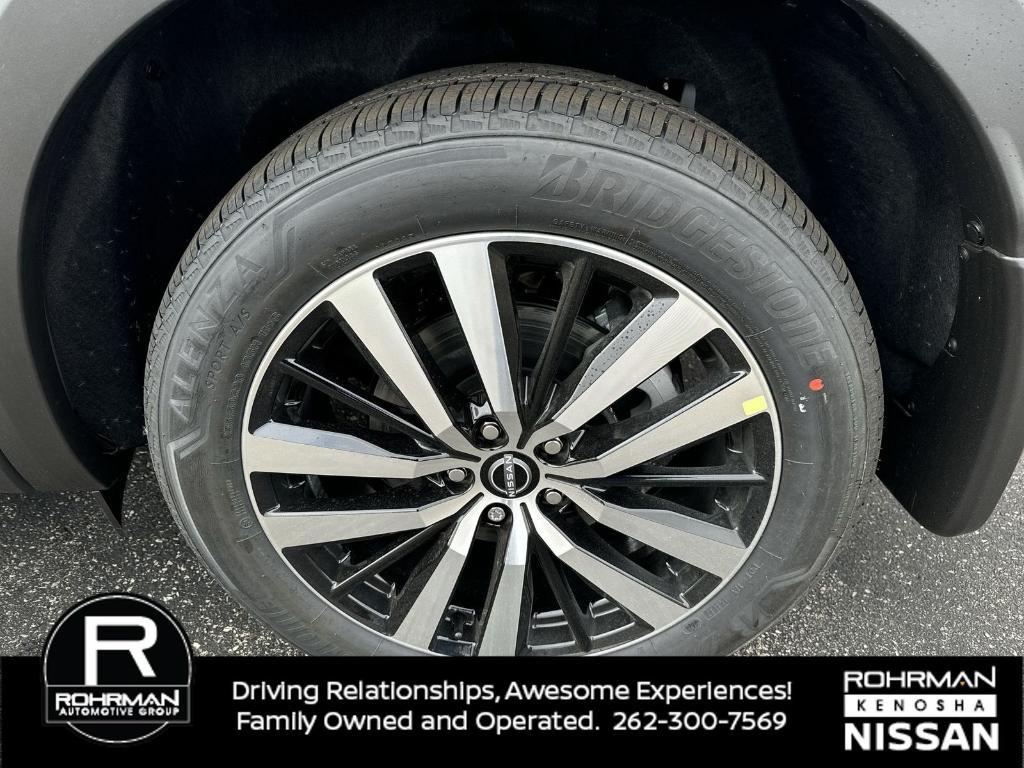 new 2025 Nissan Pathfinder car, priced at $44,131