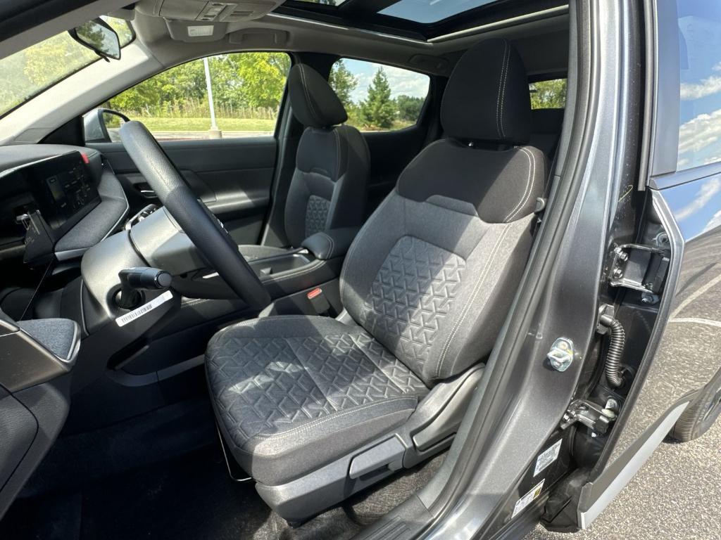 new 2025 Nissan Kicks car, priced at $25,081