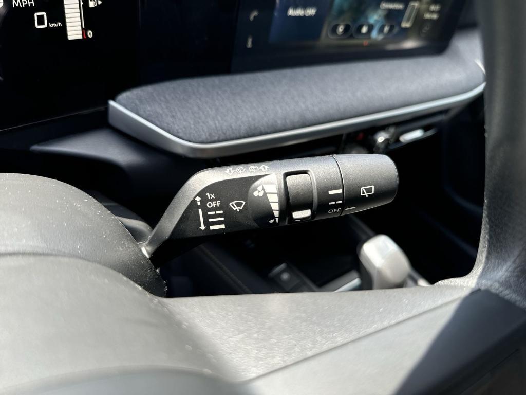 new 2025 Nissan Kicks car, priced at $25,081