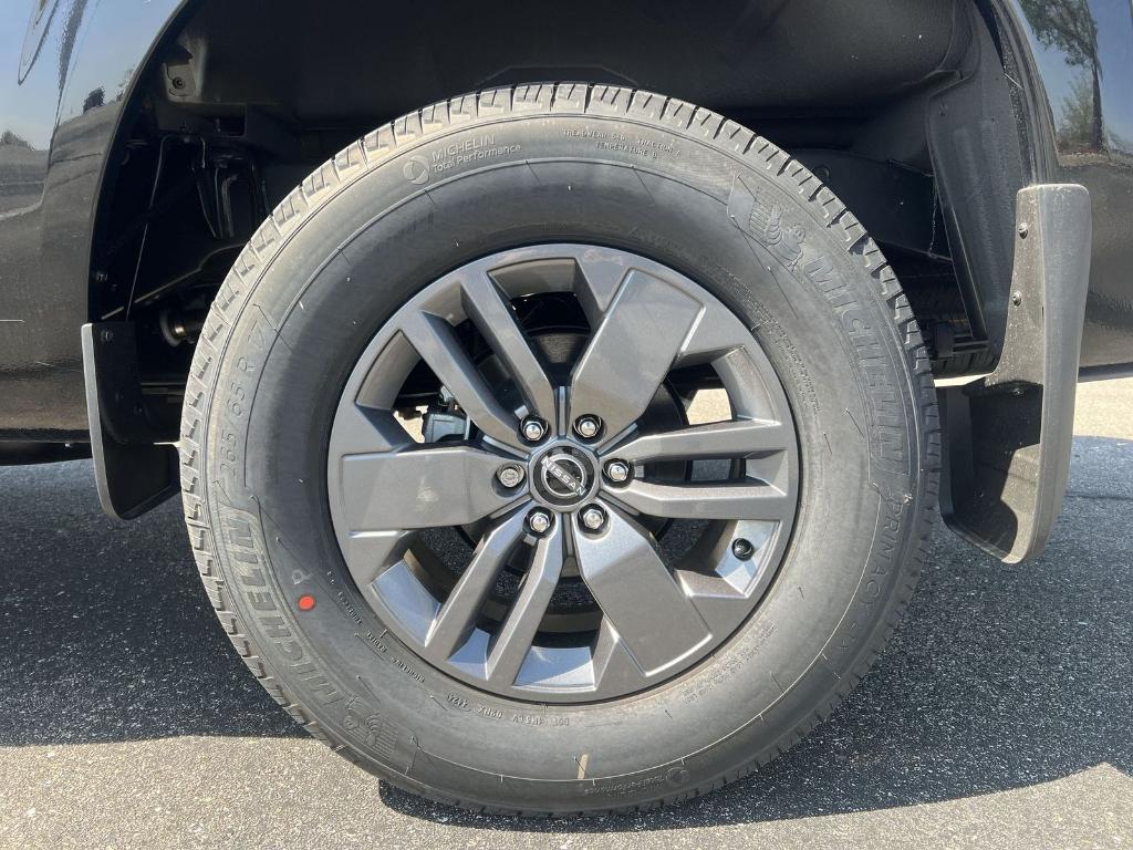 new 2025 Nissan Frontier car, priced at $36,020