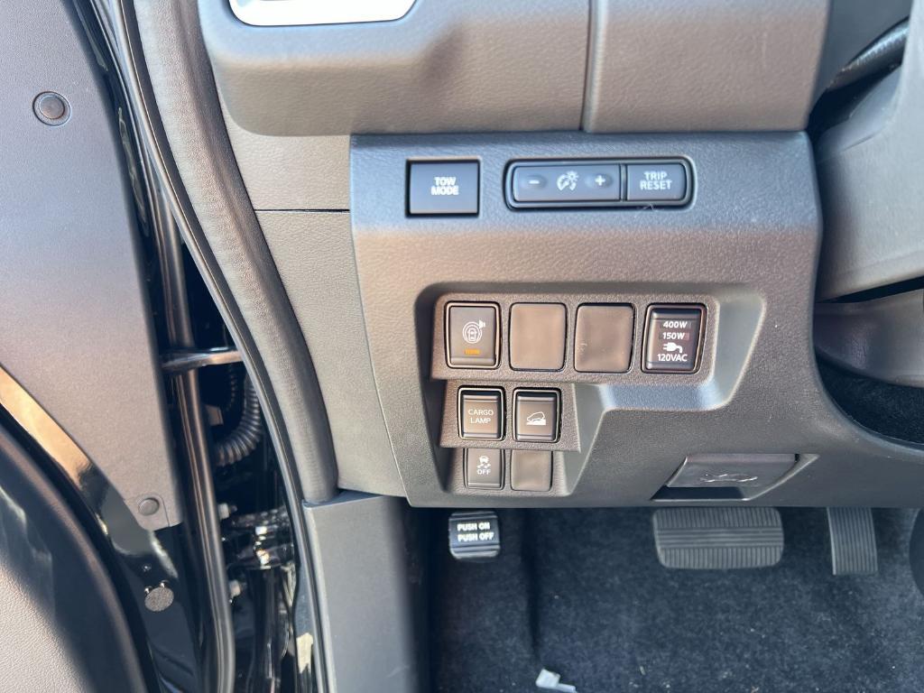 new 2025 Nissan Frontier car, priced at $36,020