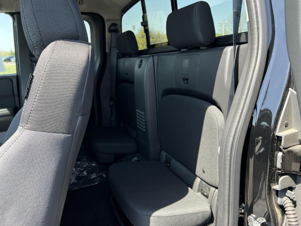 new 2025 Nissan Frontier car, priced at $36,020