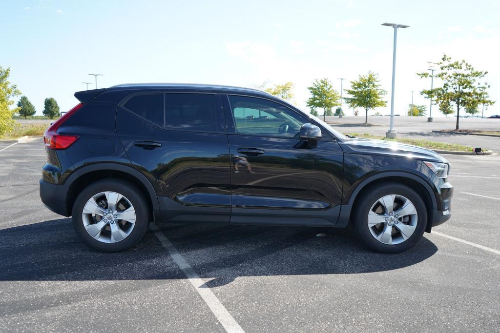 used 2021 Volvo XC40 car, priced at $24,763