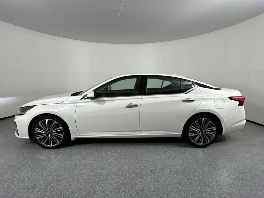 used 2023 Nissan Altima car, priced at $24,250