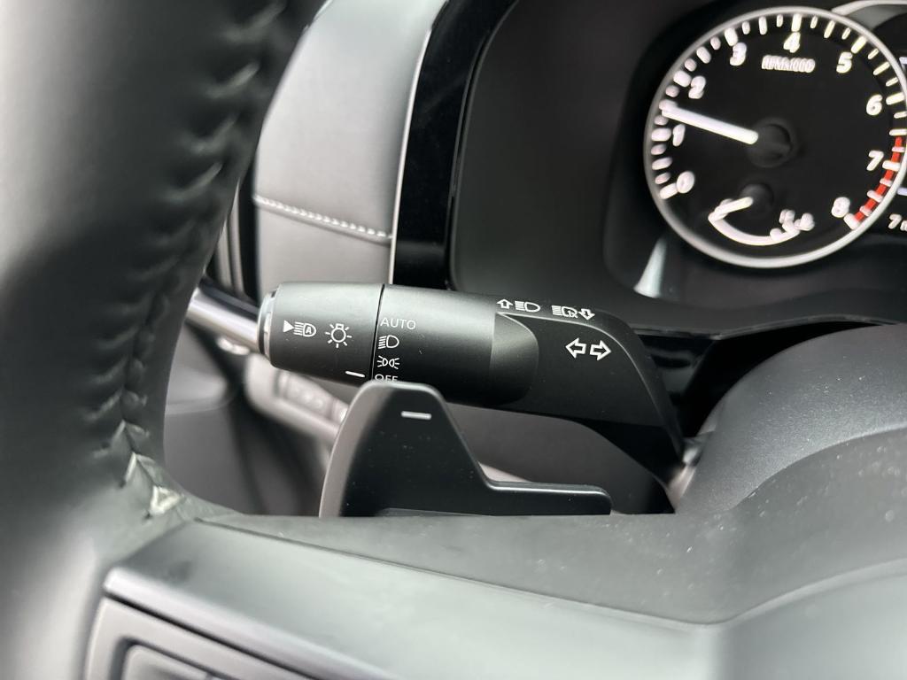 new 2025 Nissan Pathfinder car, priced at $32,775