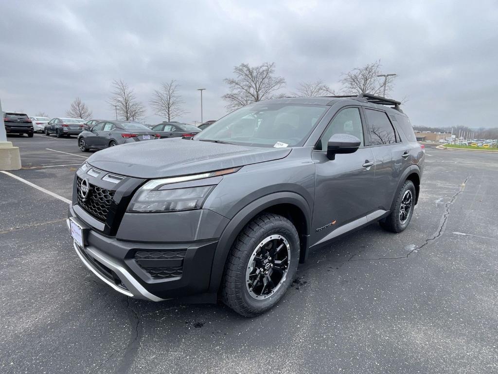 new 2025 Nissan Pathfinder car, priced at $40,187