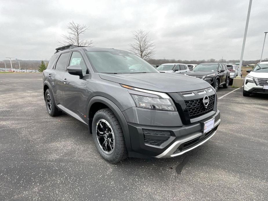 new 2025 Nissan Pathfinder car, priced at $40,187