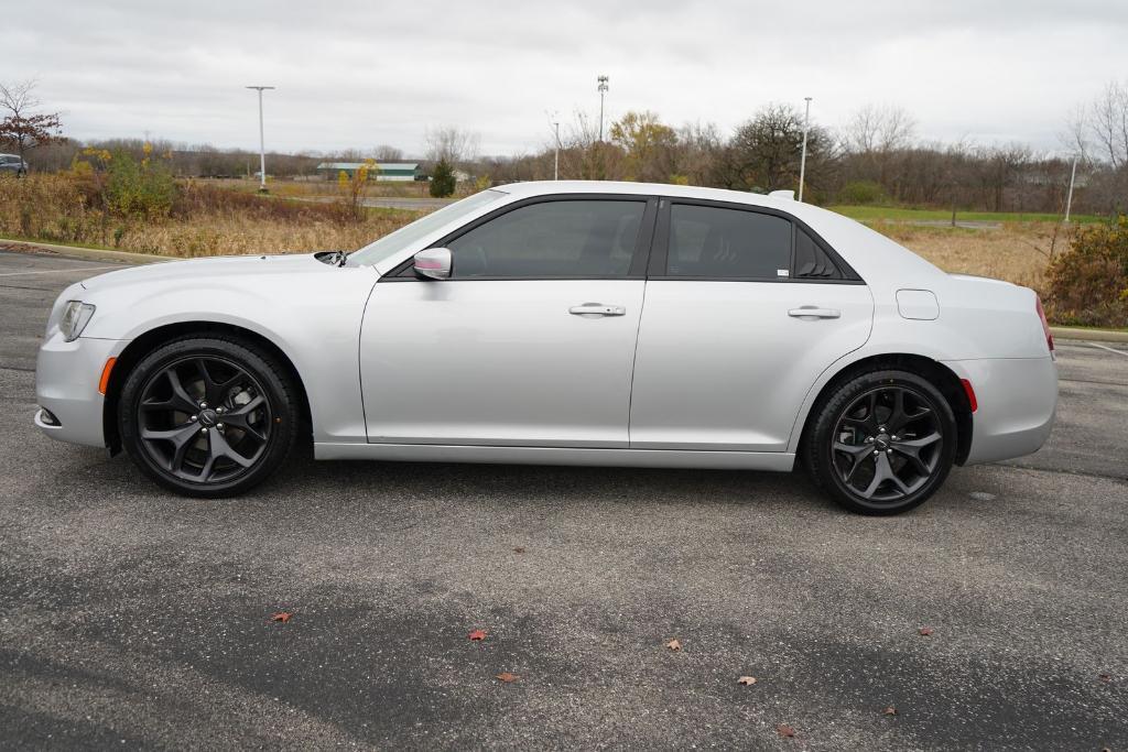 used 2021 Chrysler 300 car, priced at $18,250