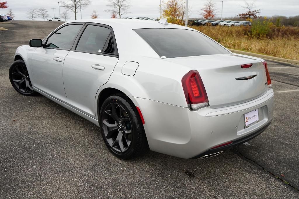 used 2021 Chrysler 300 car, priced at $18,250