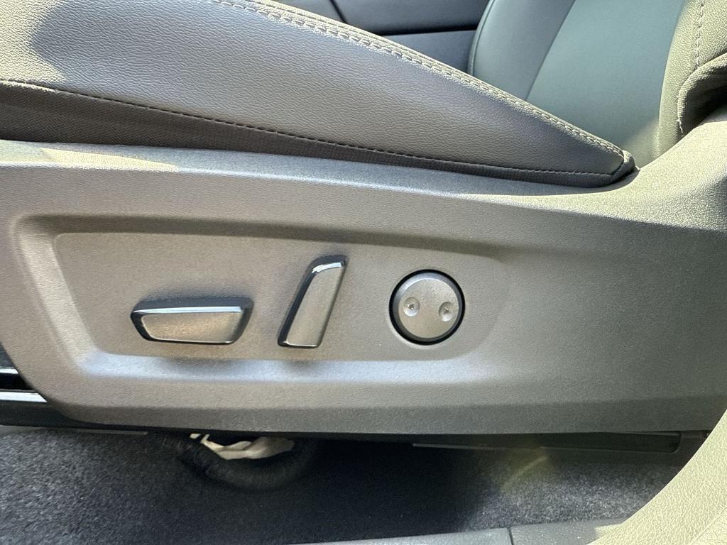 new 2025 Nissan Murano car, priced at $42,046