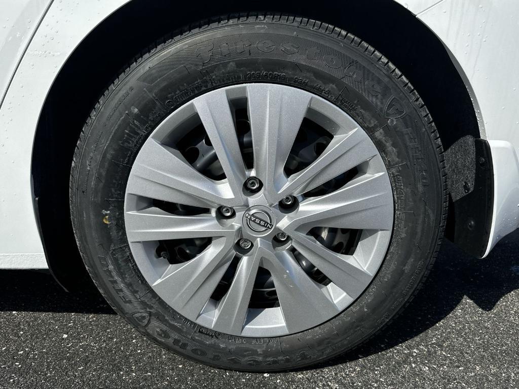 new 2025 Nissan Sentra car, priced at $20,283