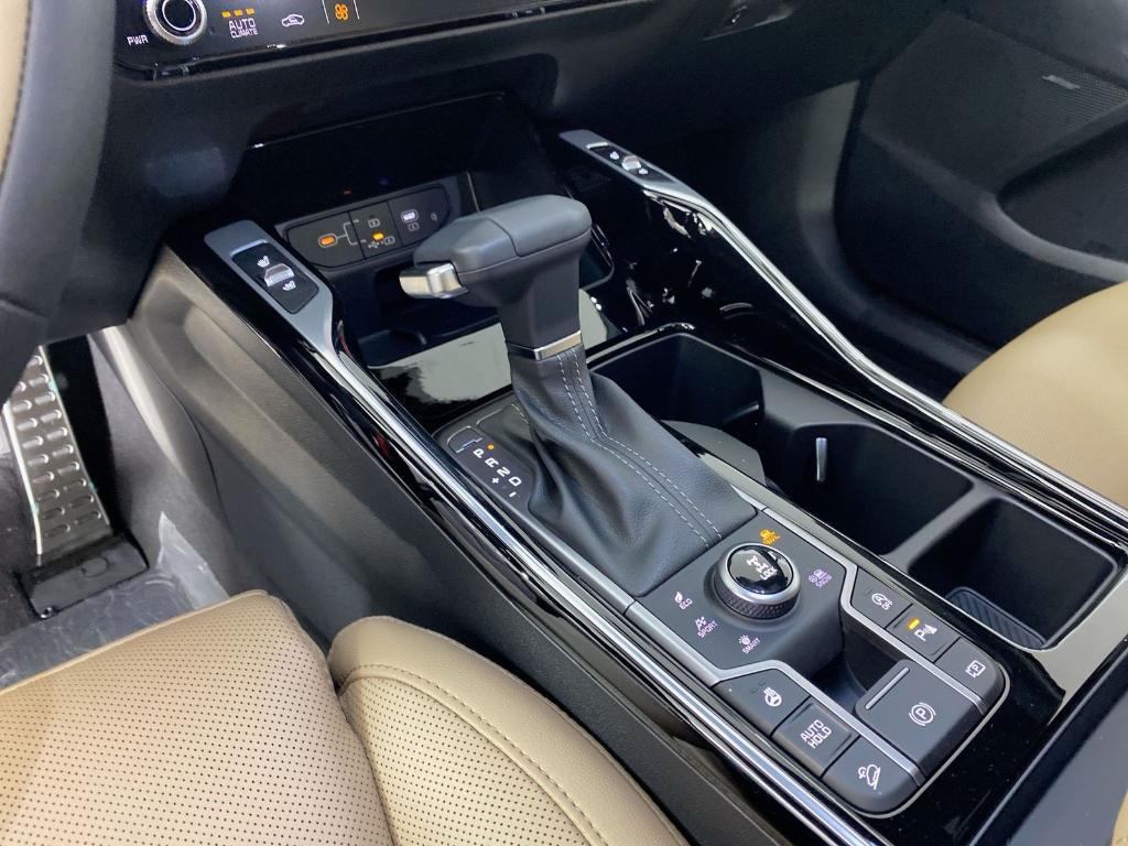 used 2024 Kia Sorento car, priced at $37,244