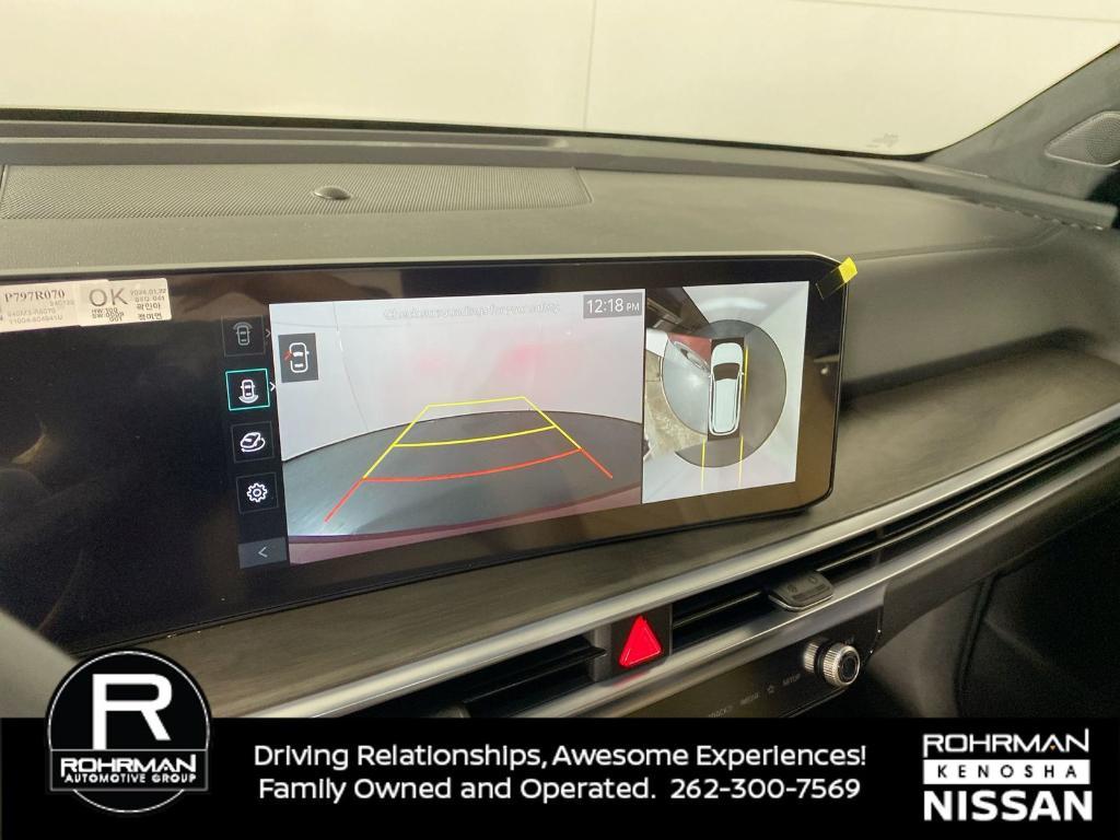 used 2024 Kia Sorento car, priced at $37,244