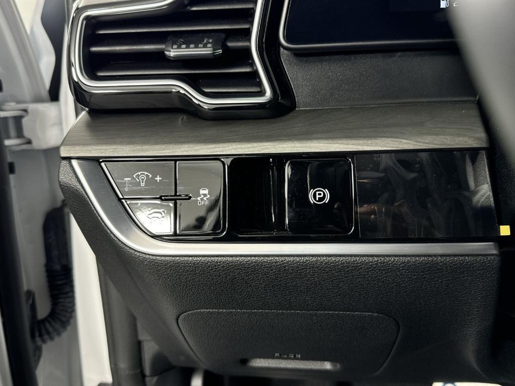 used 2024 Kia Sportage car, priced at $27,750