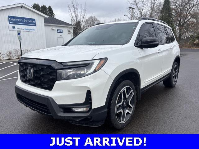 used 2022 Honda Passport car, priced at $33,306