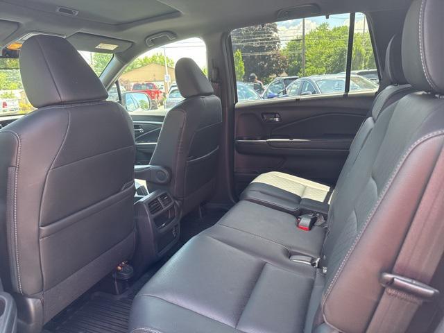 used 2021 Honda Passport car, priced at $28,368