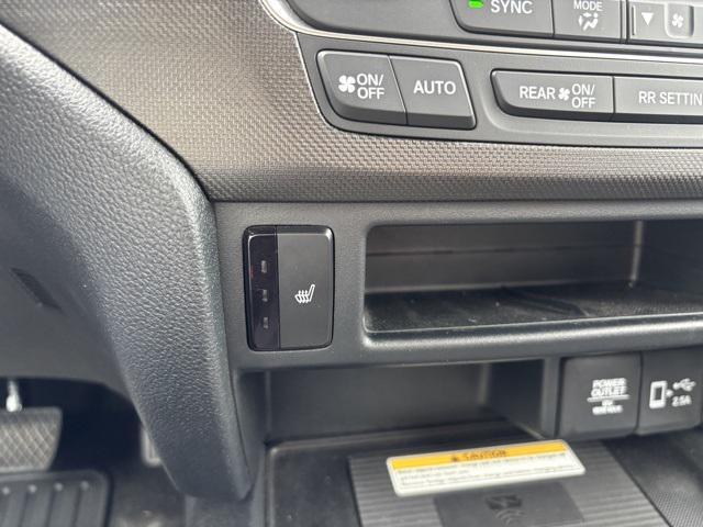 used 2022 Honda Pilot car, priced at $36,745