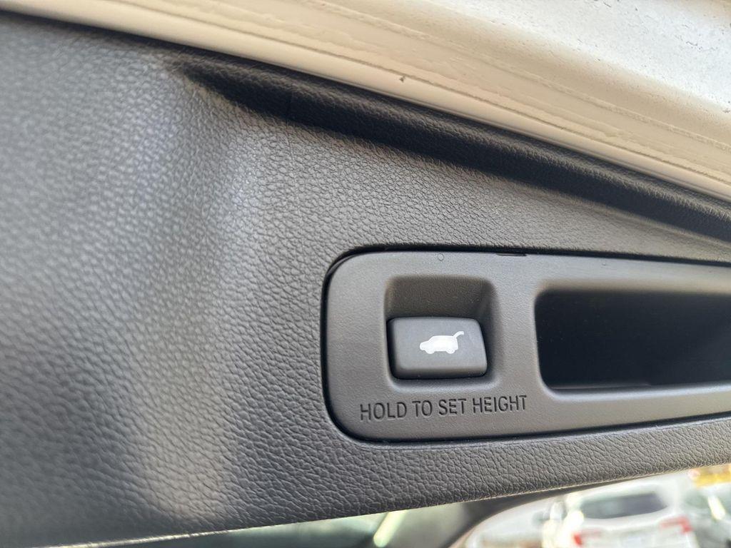 used 2022 Honda CR-V Hybrid car, priced at $28,346