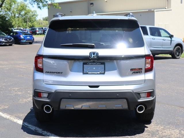 new 2024 Honda Passport car, priced at $45,895