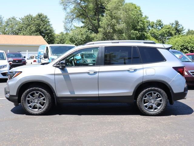 new 2024 Honda Passport car, priced at $45,895