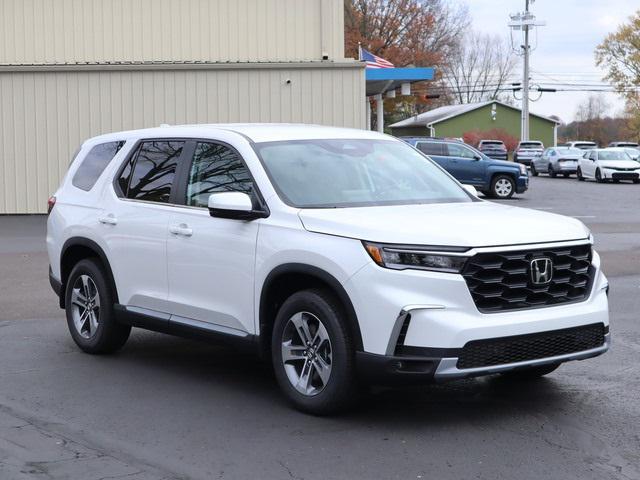 new 2025 Honda Pilot car, priced at $47,450