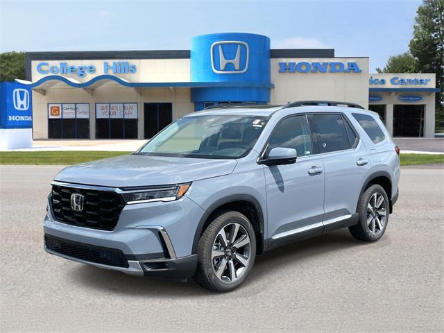 new 2025 Honda Pilot car, priced at $54,985