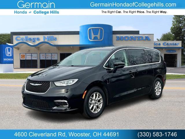 used 2023 Chrysler Pacifica car, priced at $21,946