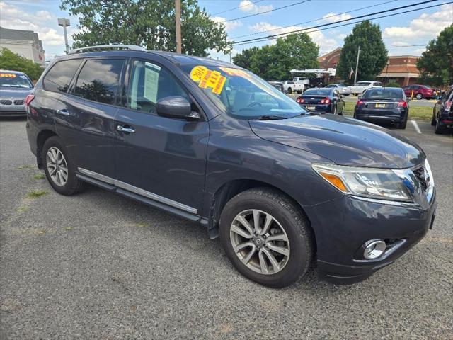 used 2014 Nissan Pathfinder car, priced at $9,999