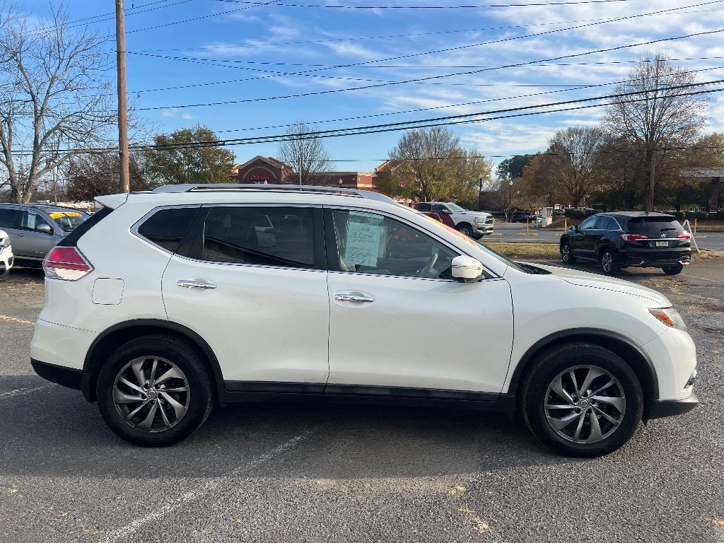used 2015 Nissan Rogue car, priced at $9,399