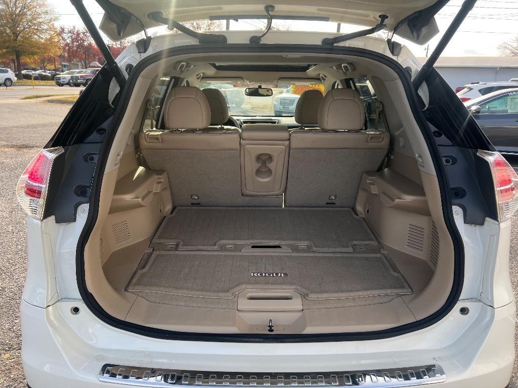 used 2015 Nissan Rogue car, priced at $9,399