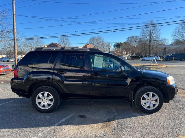 used 2011 Mitsubishi Endeavor car, priced at $5,599