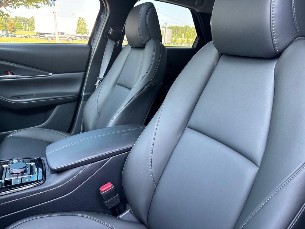 new 2025 Mazda CX-30 car