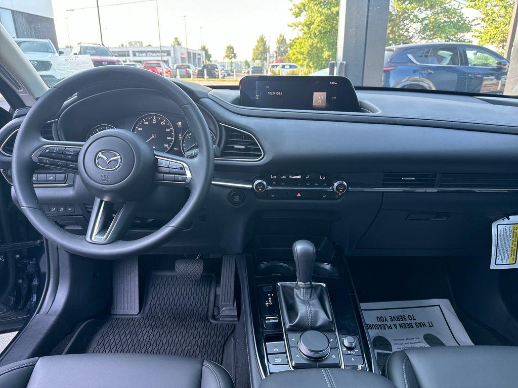 new 2025 Mazda CX-30 car